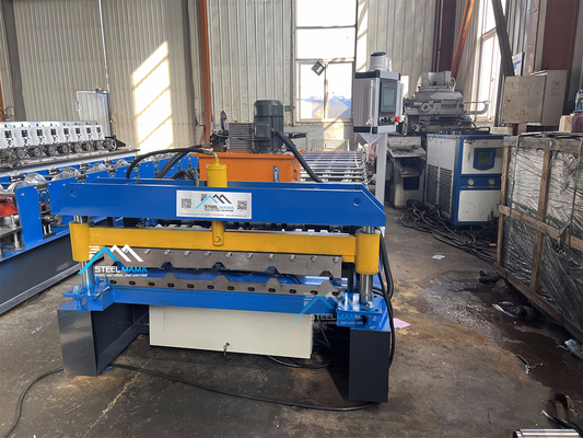 High Speed 45# Steel Roller Roofing Sheet Forming Machine met 4 kW motorvermogen