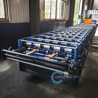 Automatisch snijden van stalen dakbedekking dakplaat rib panel rollen vormmachine