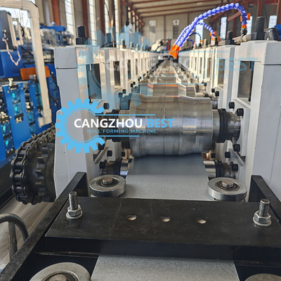 Euro Type CE Hydraulische stalen sluiter deur maken rollen vormmachine met perforatie gaten