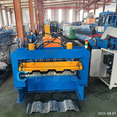 Hydraulische snijmachine voor het maken van vloer rollen