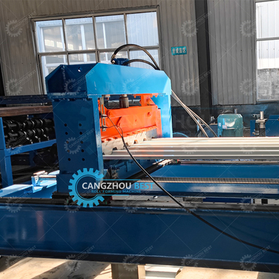 Gegalvaniseerde flying cutter non stop 20m/min Decking Floor Steel Sheet Roll Forming Machine
