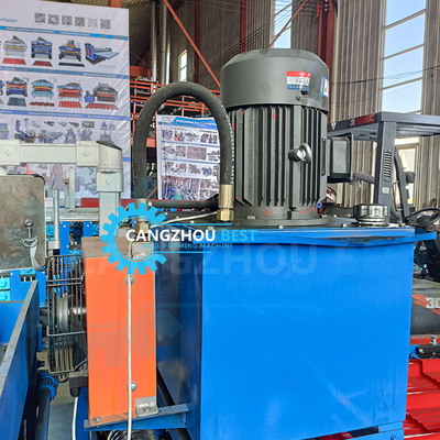 Het Dakbroodje die van het kleuren Trapezoïdaal IBR Staal Machine Hydraulisch Scherp Apparaat vormen