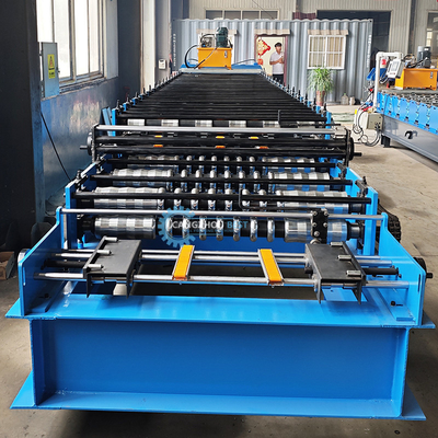 Hydraulisch snijden 5,5 kW gegalvaniseerd staal dubbellagig dakpaneel profiel rollen vormen machine