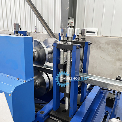 Plc Control C Z U Purlin Roll Forming Machine Hydraulisch Puncheren en Snijden