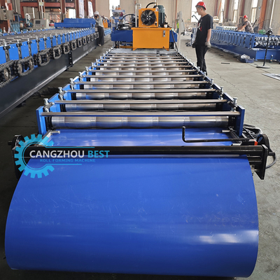 Kleurstaal 3kw servomotor High Speed Zee Roofing Q Tile Roll Forming Machine