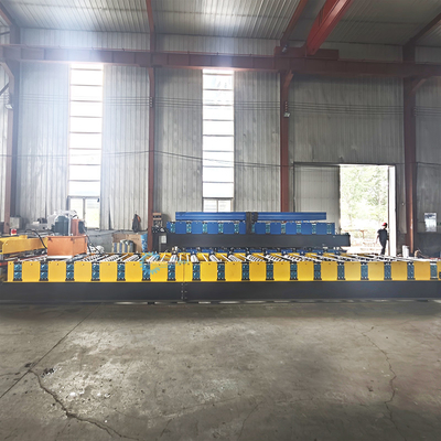Brazilië Materiaal Dikte 0,3-0,8 mm Rolvormende machine Metalen stalen daktegel maken Hydraulisch snijden