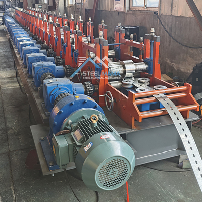 Zware versnellingsbak transmissie zonne-rack Unistruct C-kanaal rolvormende machine