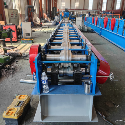 Automatische PLC-controle zelfvergrendelend deurframe koudrolvormende machine