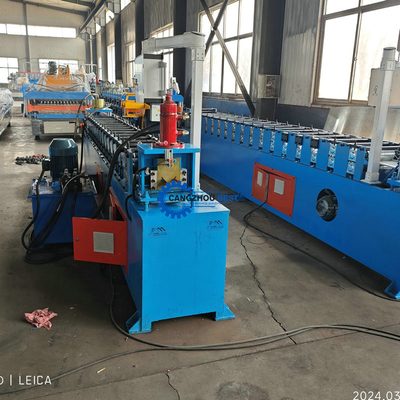 PLC-gecontroleerde geperforeerde tuin hek rollen vormen machine met aanpasbaar ontwerp