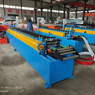 Gegalvaniseerde staalprofiel zijde muur hek maken rollen vormen machine