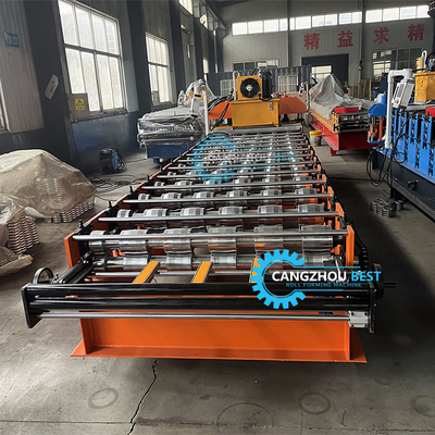 Hydraulisch snijden 5.5kw Power Color Steel Profile Russia Tile Roll Forming Machine