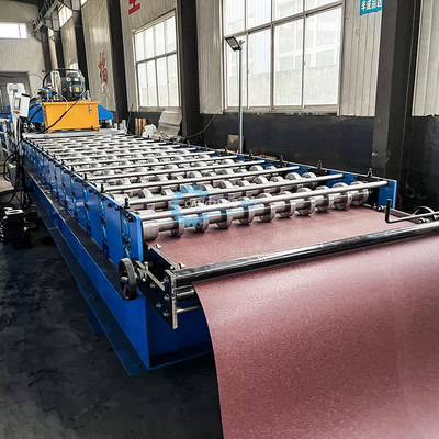 PLC-besturingssysteem 22 stappen Rollers Steel Profile Roof Tile Roll Forming Machine
