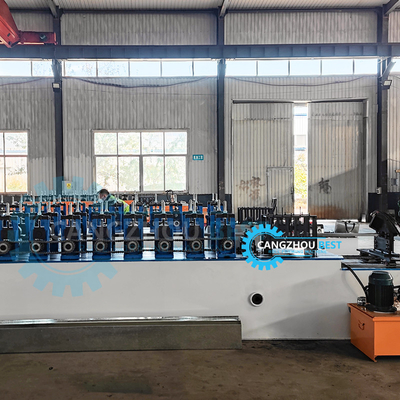 Machine voor het vormen van staalstaven en -rollen voor staalconstructies van 7,5*1,2*1,5 m