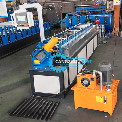 7.5*1.2*1.5m Hydraulisch snij-systeem Stut en spoor rollenvormende machine met ±2 mm snijvermogen
