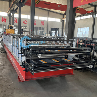 Automatische werking van de stalen dakplaat voor vloeiende productie