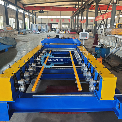 Automatische verandering van de grootte van de wandpaneel staal profiel rollen vormen machine voor PPGI GI