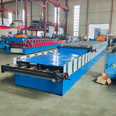PLC-besturing Automatisch snijden Hydraulische dakplaat rollende machine