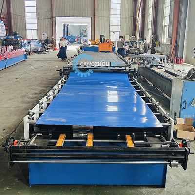 PLC-besturing Automatisch snijden Hydraulische dakplaat rollende machine