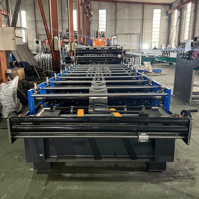 Delta-omvormer Drielagig dakbedekkingstaalprofiel rollen vormen machine voor 0,25-0,6 mm materiaal dikte