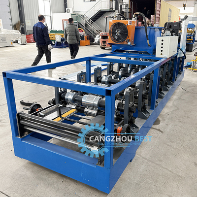 Draagbare Kr18 zelfvergrendelende dakplaat rollenvormende machine met staande naad