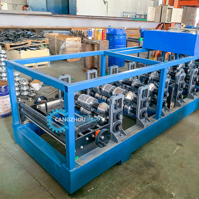 Hydraulisch afgesneden gegalvaniseerd staalprofiel Draagbare Kr18 staande naad dakrolvormende machine