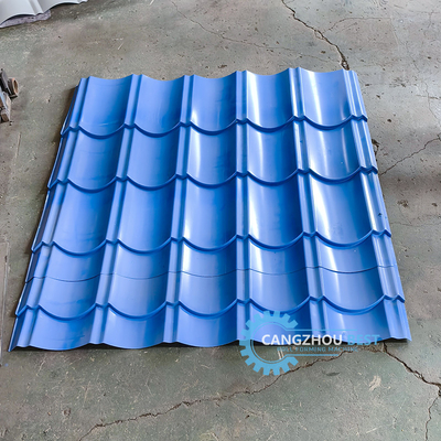 Kleurstaal PLC-besturing Driefunctie Drievoudige laag Rooing Sheets Profiel Roll Forming Machine