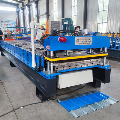 Machine voor het vormgeven van metalen platen met hoge ribbenkleur