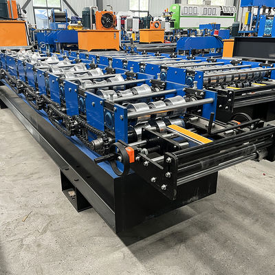 Hoogwaardige automatische kleurstaal Ridge Cap Roll Forming Machine