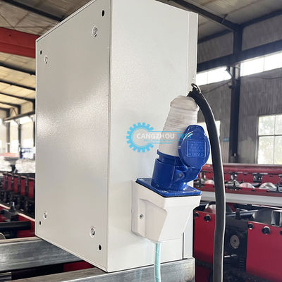 Amerika populair met volautomatische en hoogefficiënte 400 mm Ridge Cap-rolvormmachine