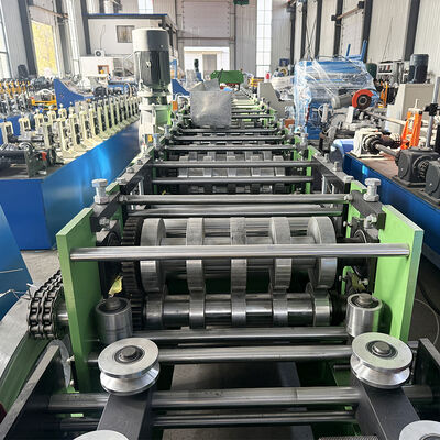 Auto Stop Cutting C Purlin Roofing Truss Making Roll Forming Machine 