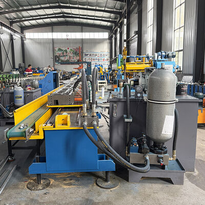 Metaalplafond T Profiel Hoofd T ​​/T Bar Staalproductie Broodje Vormmachine