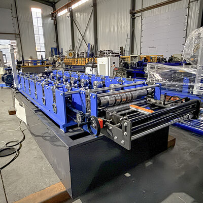 Draagbare stalen profiel zelfsluitende auto Kr24 staande naad die rolvormmachine maakt