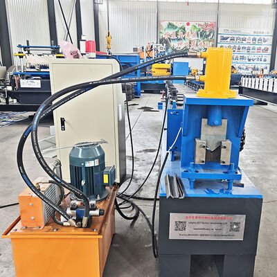 Automatica Zwart staal 20x50 hoek staal maken rollen vormmachine