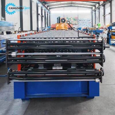 Ruimtebesparende drielaagse kleurstaaltegelrolvormmachine