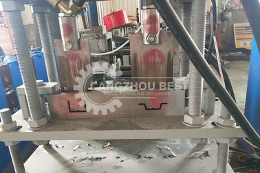 Dubbele lijn C en Furring Channel Light Keel Roll Forming Machine